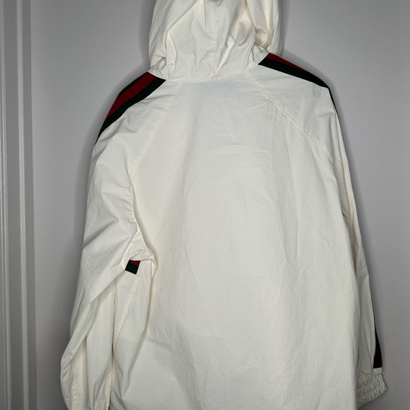 Men’s Gucci windbreaker off-white jacket w hood Size 46 NWTChest 25’, Length 28’ - Picture 11 of 14